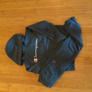 Champion sweatshirt & sweatpants